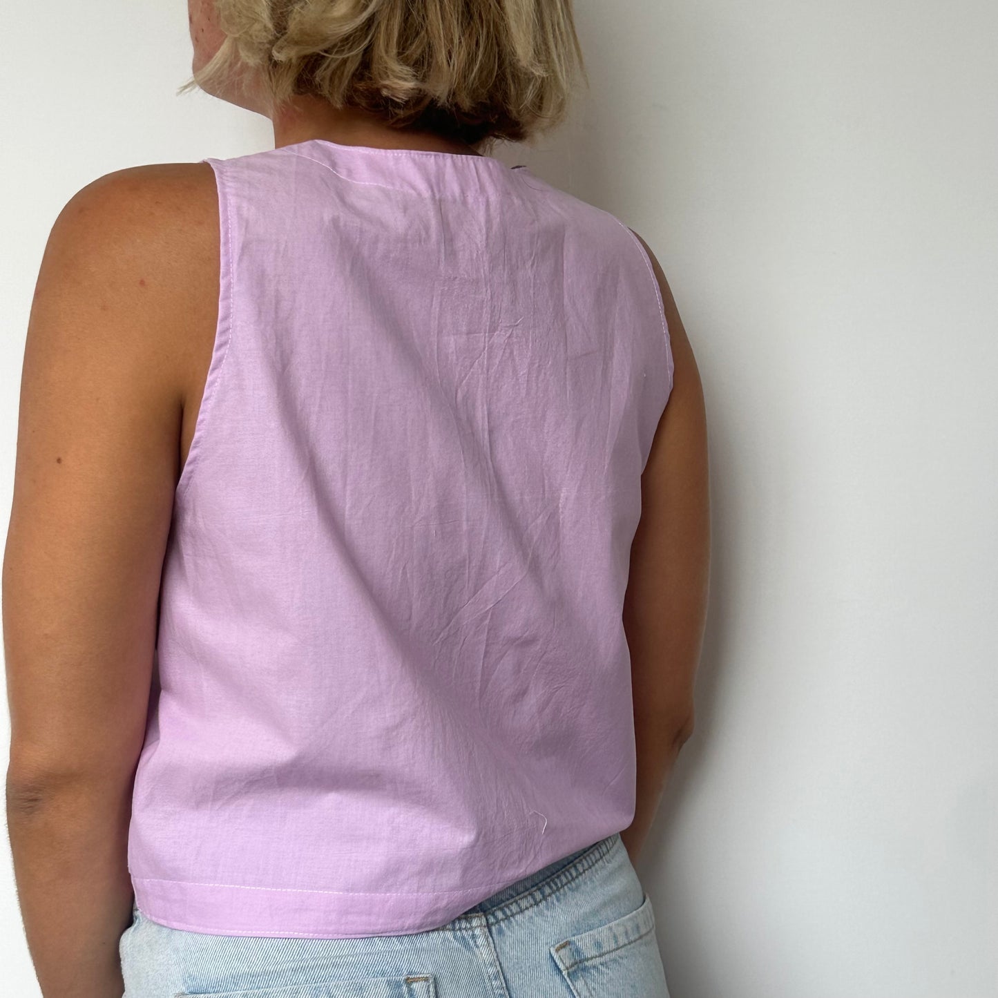 Haut Bouton Uni Mauve