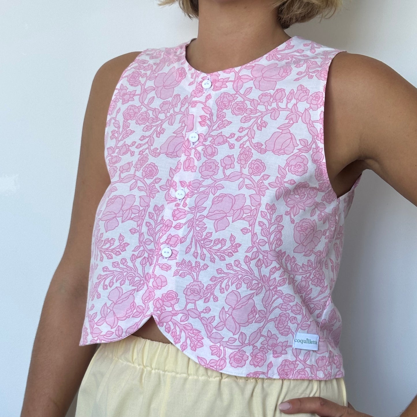 Haut Bouton Fleurs Rose