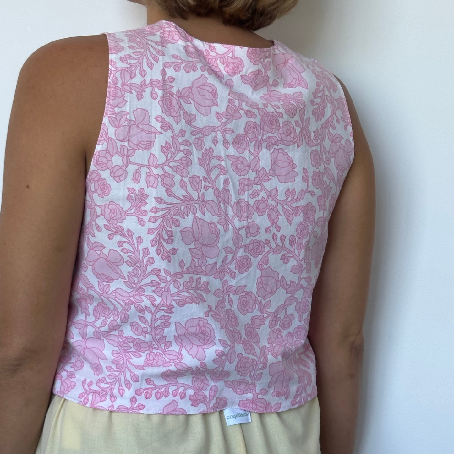 Haut Bouton Fleurs Rose