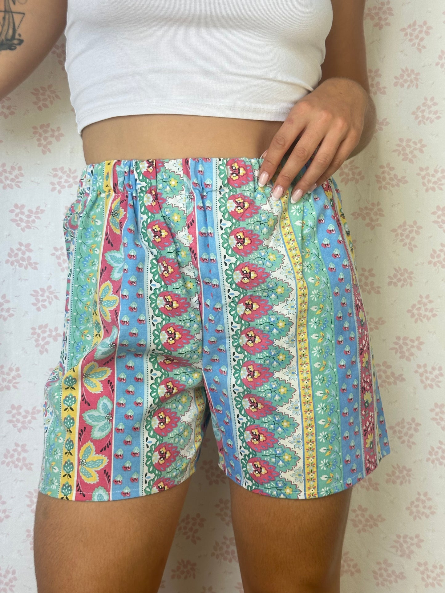 Short Motifs