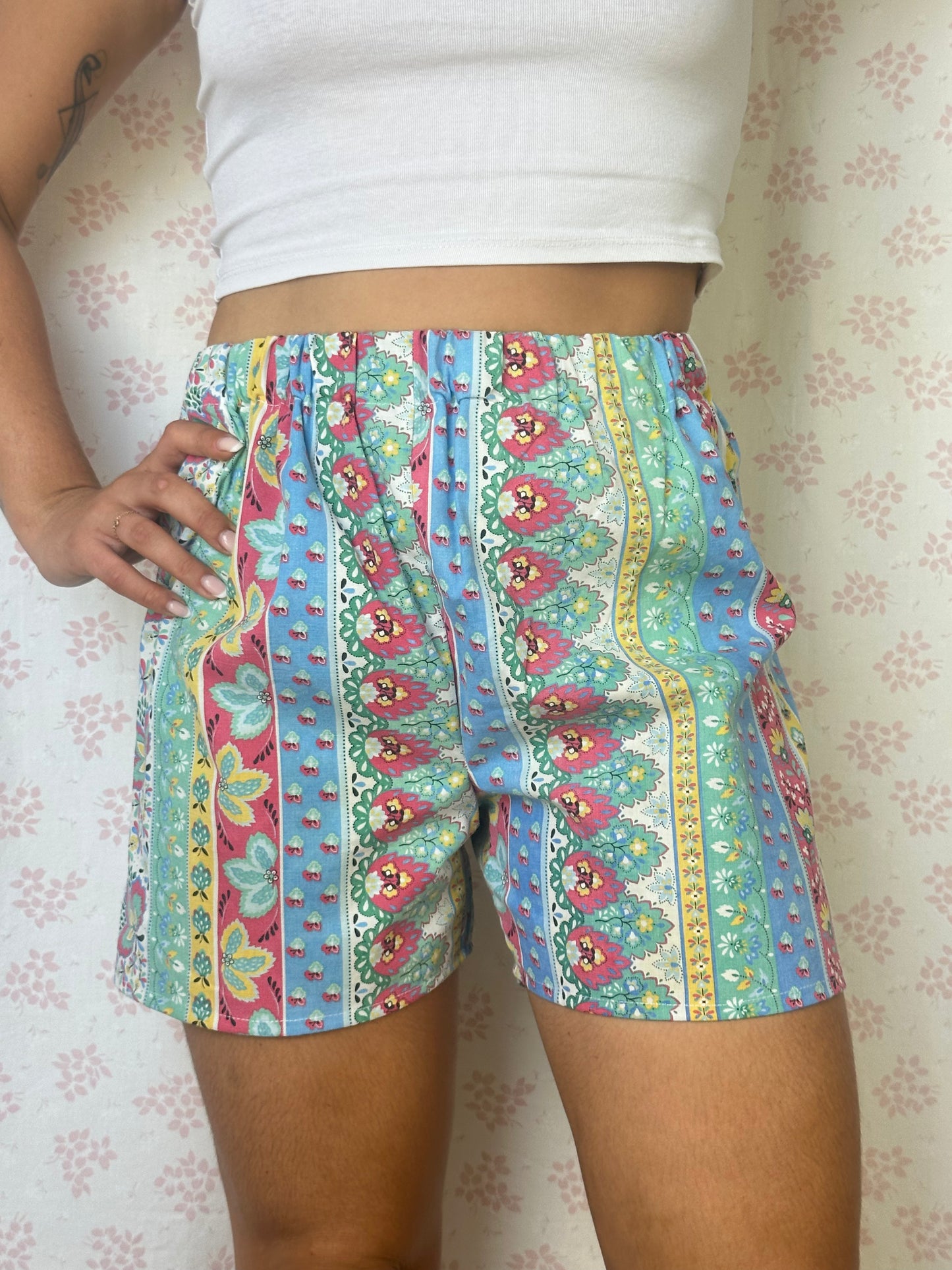 Short Motifs