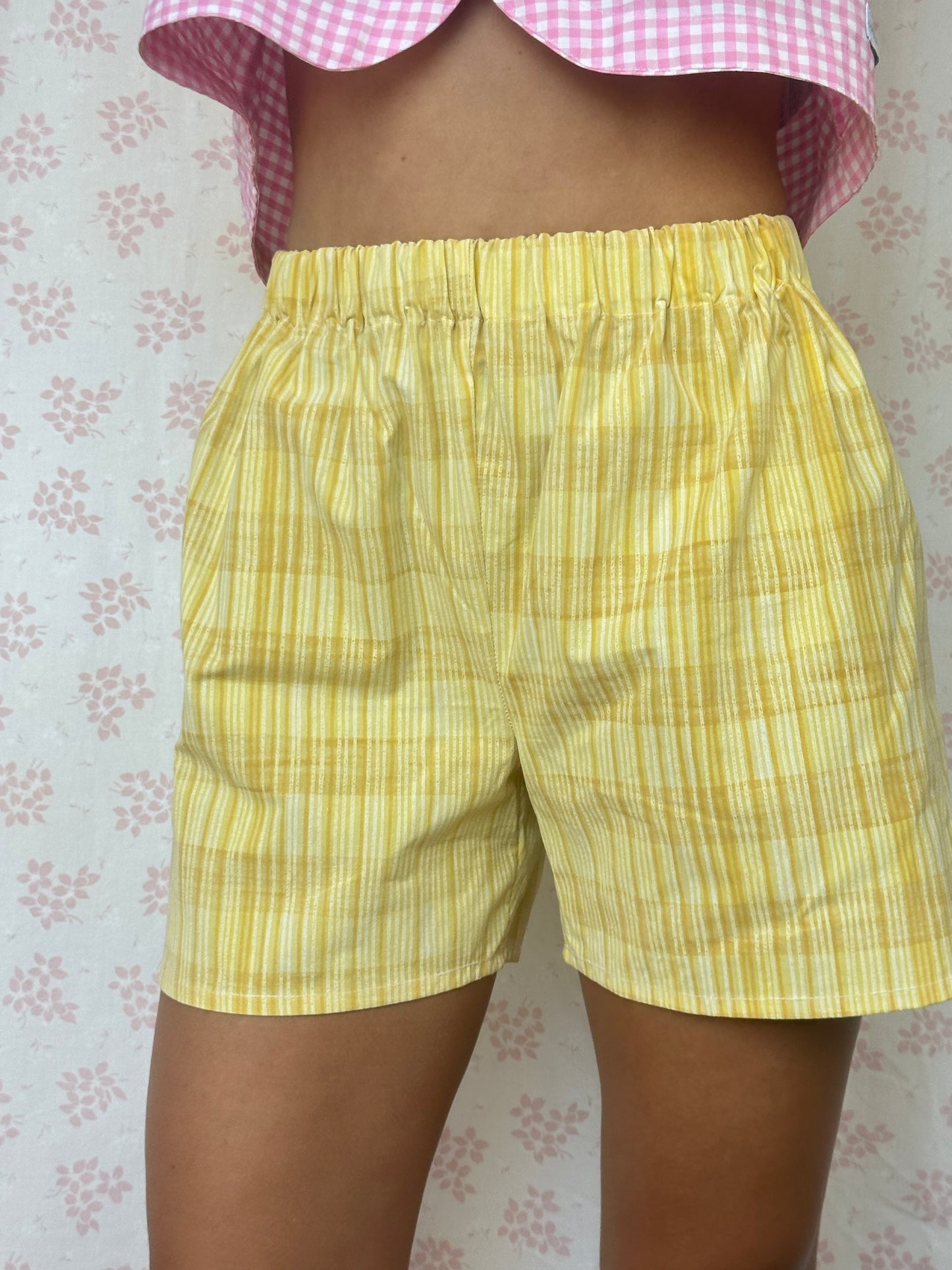Short Jaune