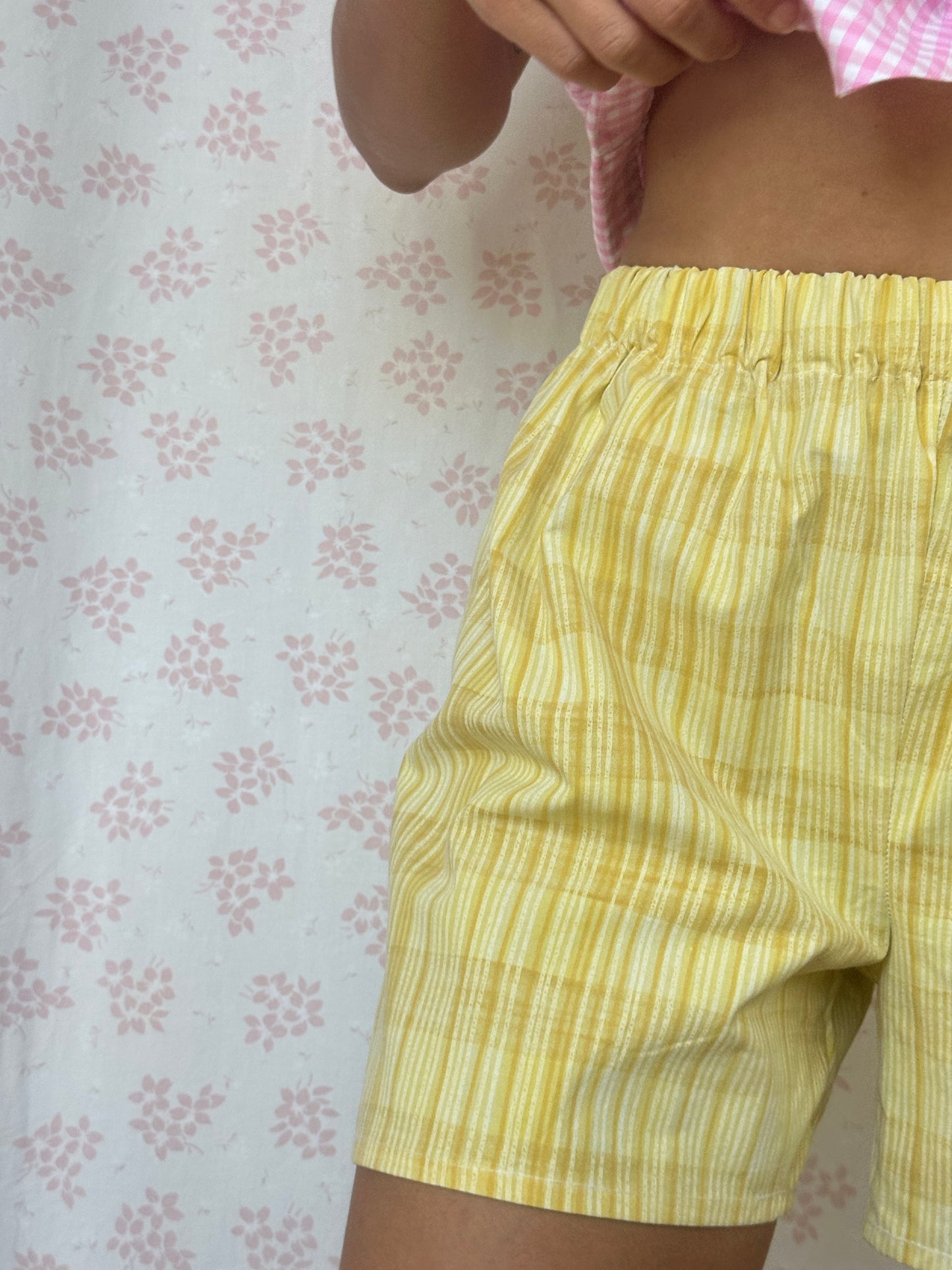 Short Jaune