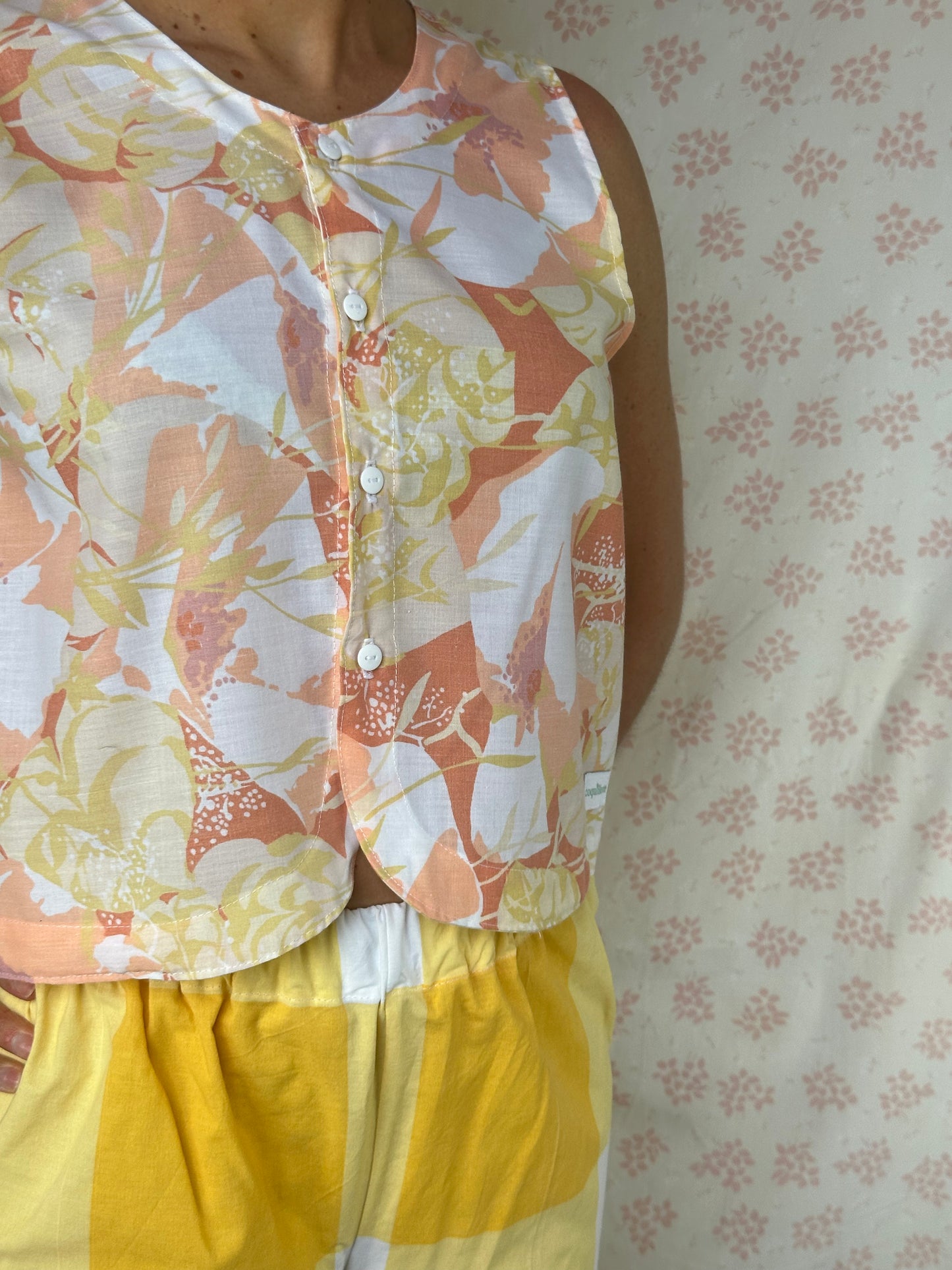 Haut Bouton Motifs Orange