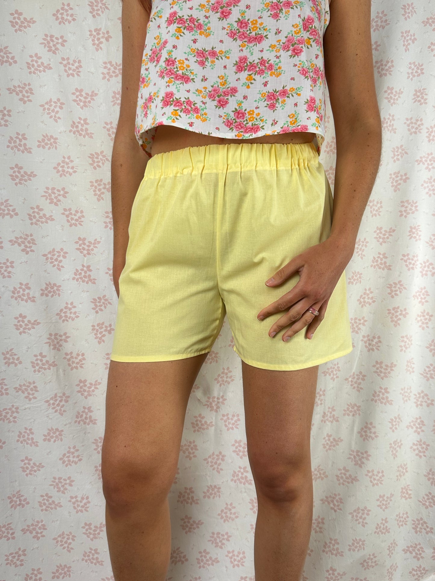 Short Uni Jaune
