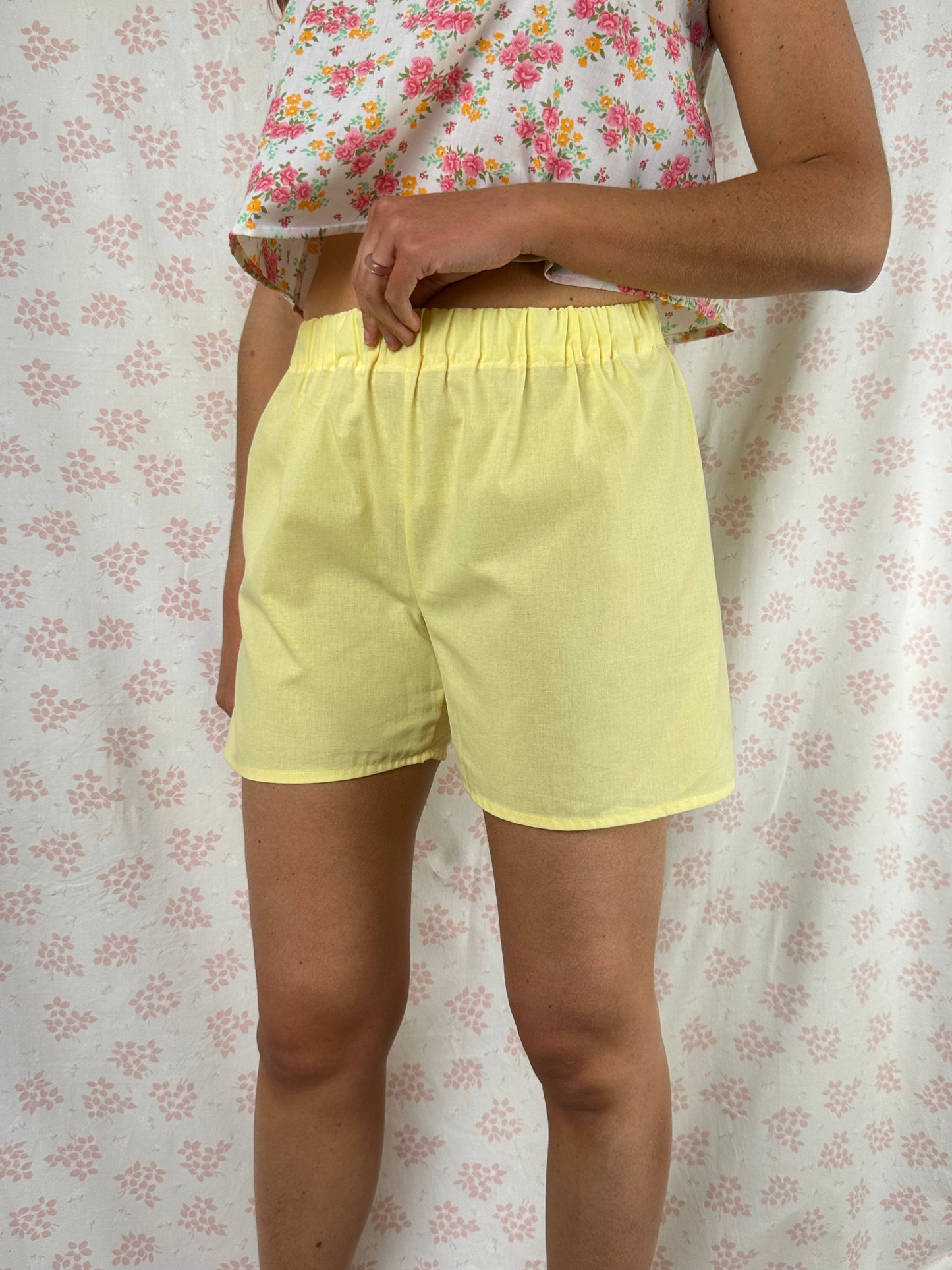 Short Uni Jaune