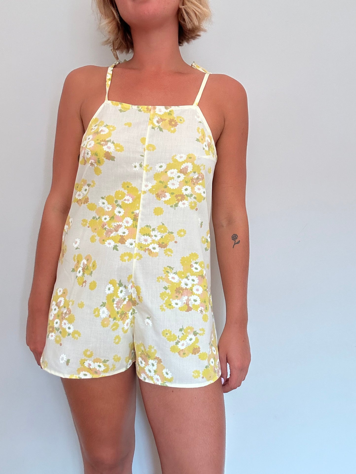 Combishort Jaune Fleurs