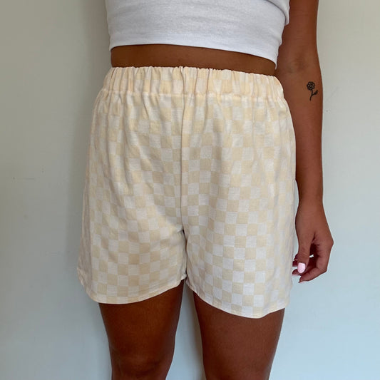 Short Damier