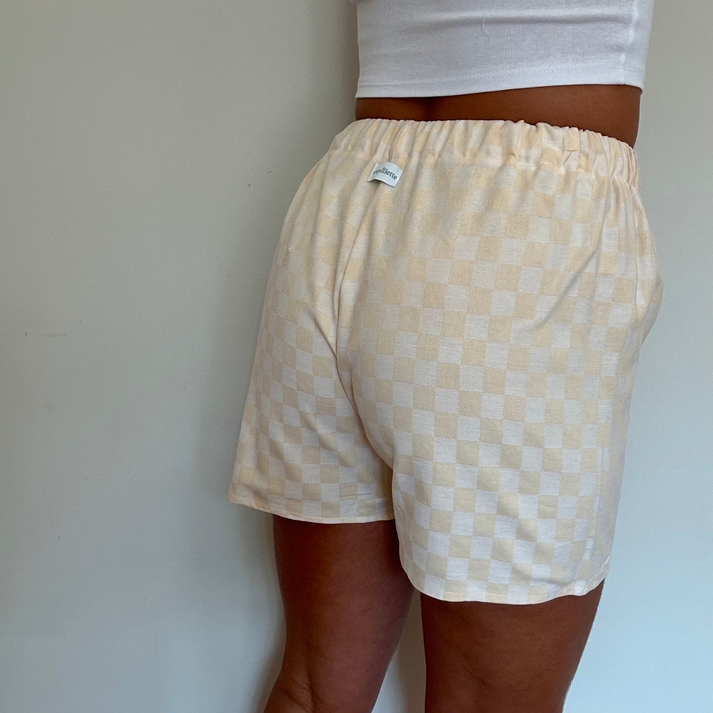 Short Damier