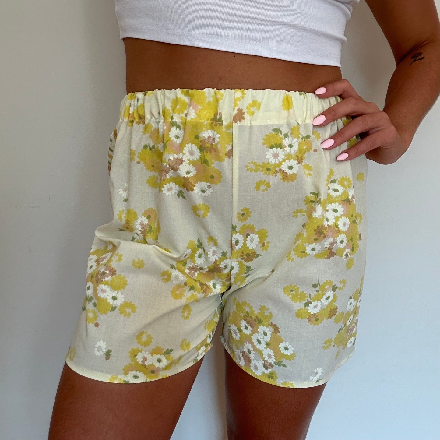 Short Jaune Fleurs