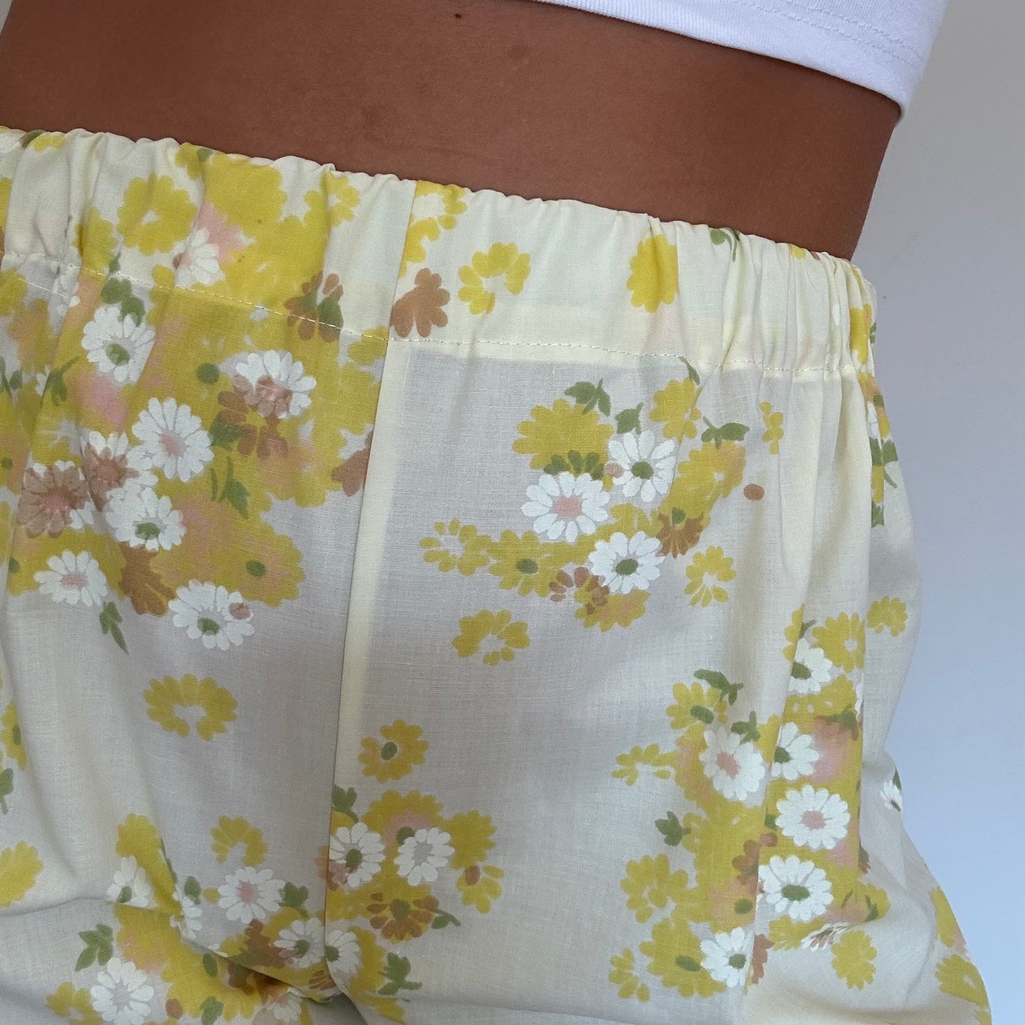 Short Jaune Fleurs