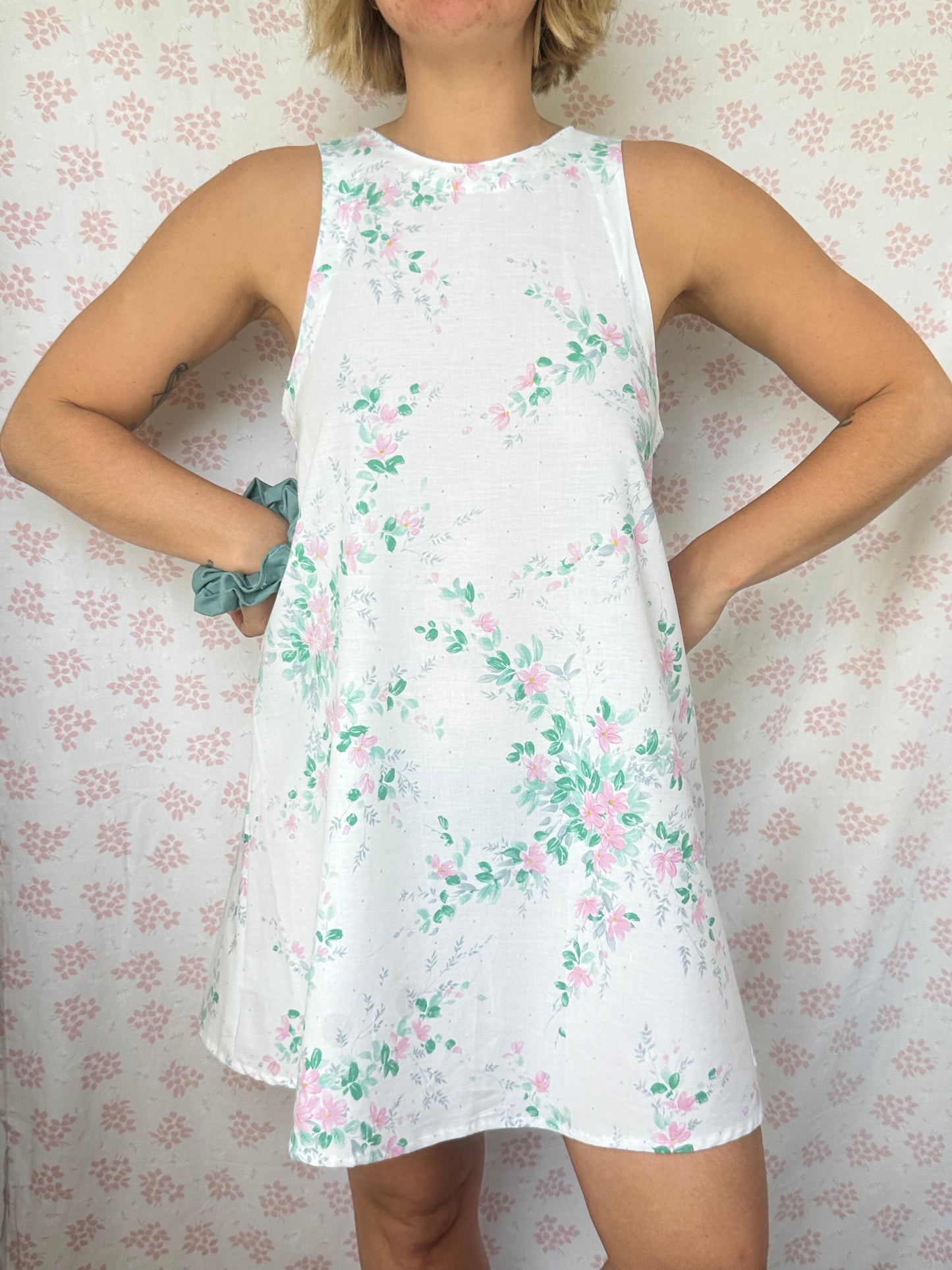 Robe Col Blanc Fleurs