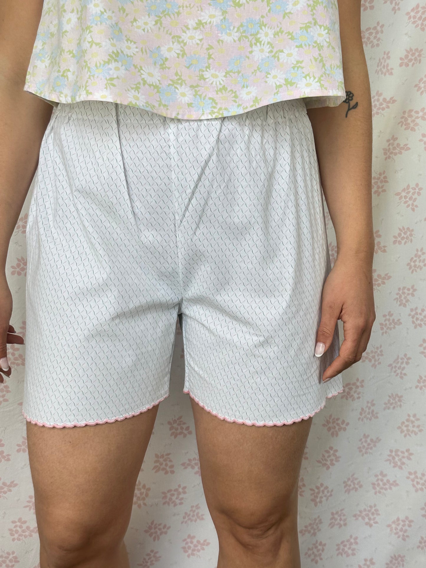 Short Motifs Blanc