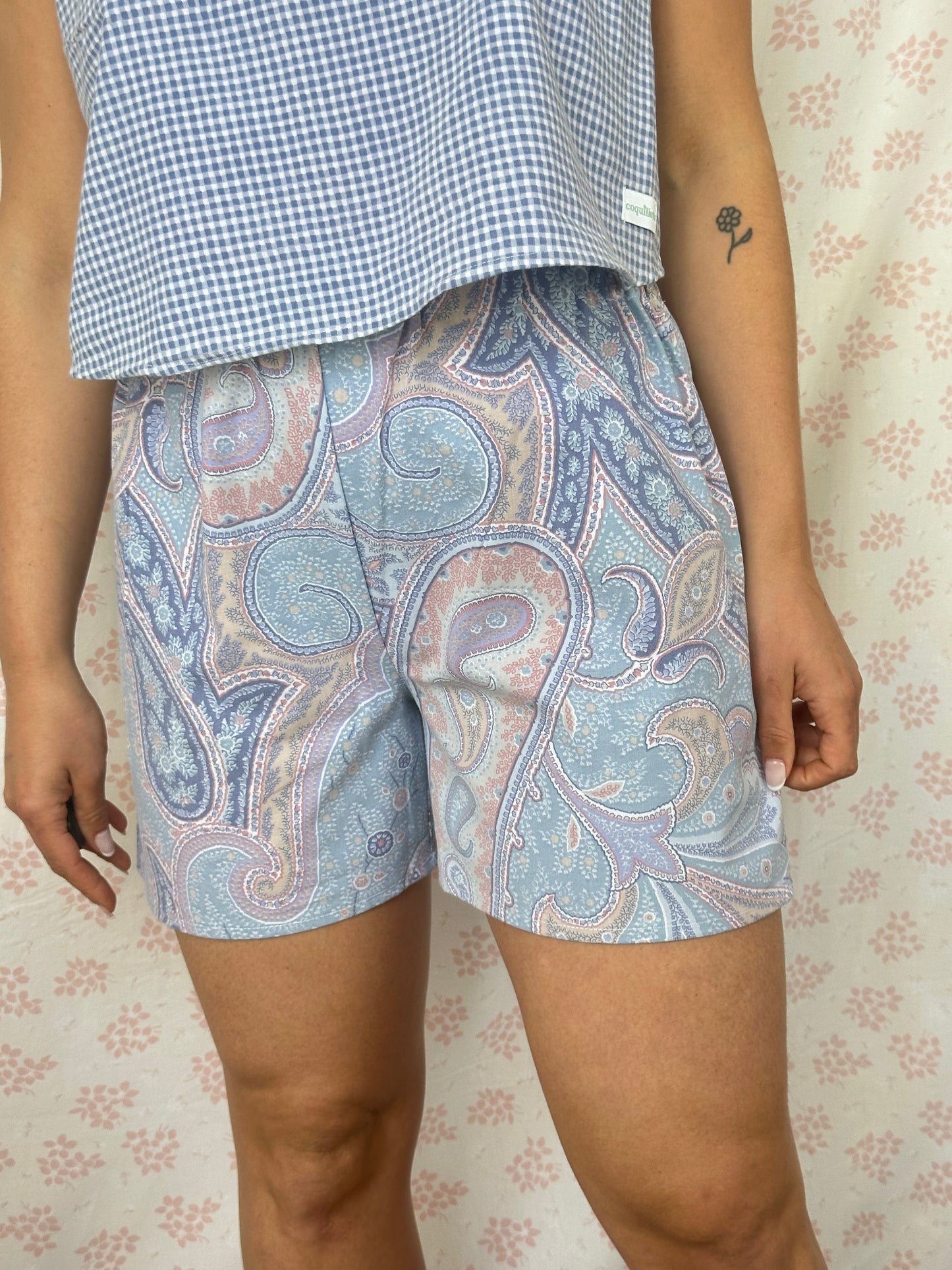 Short Motifs Bleu