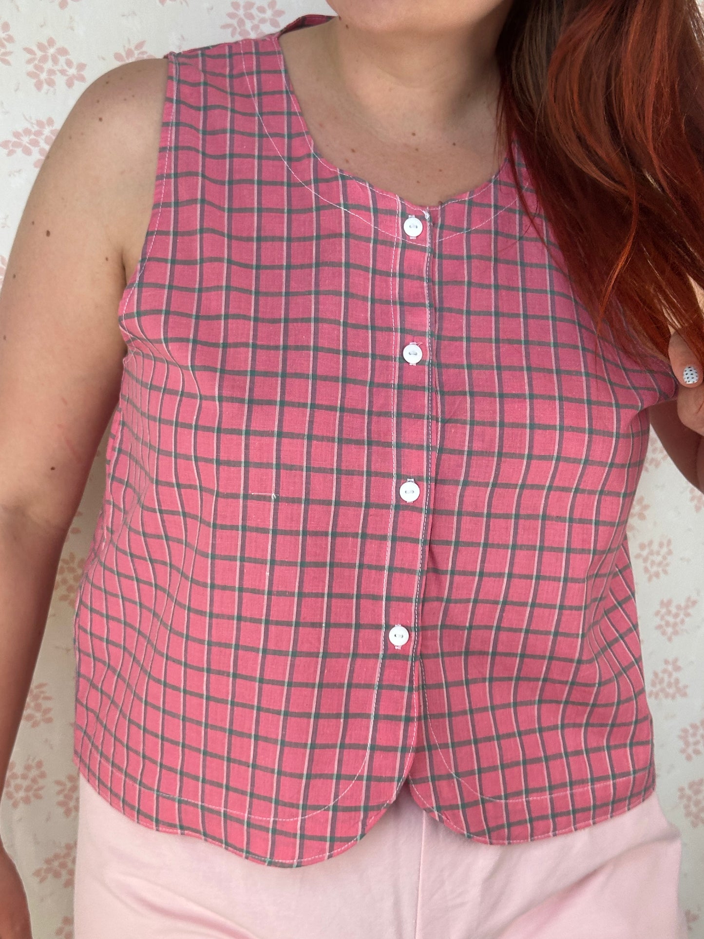 Haut Bouton Rose Carreaux