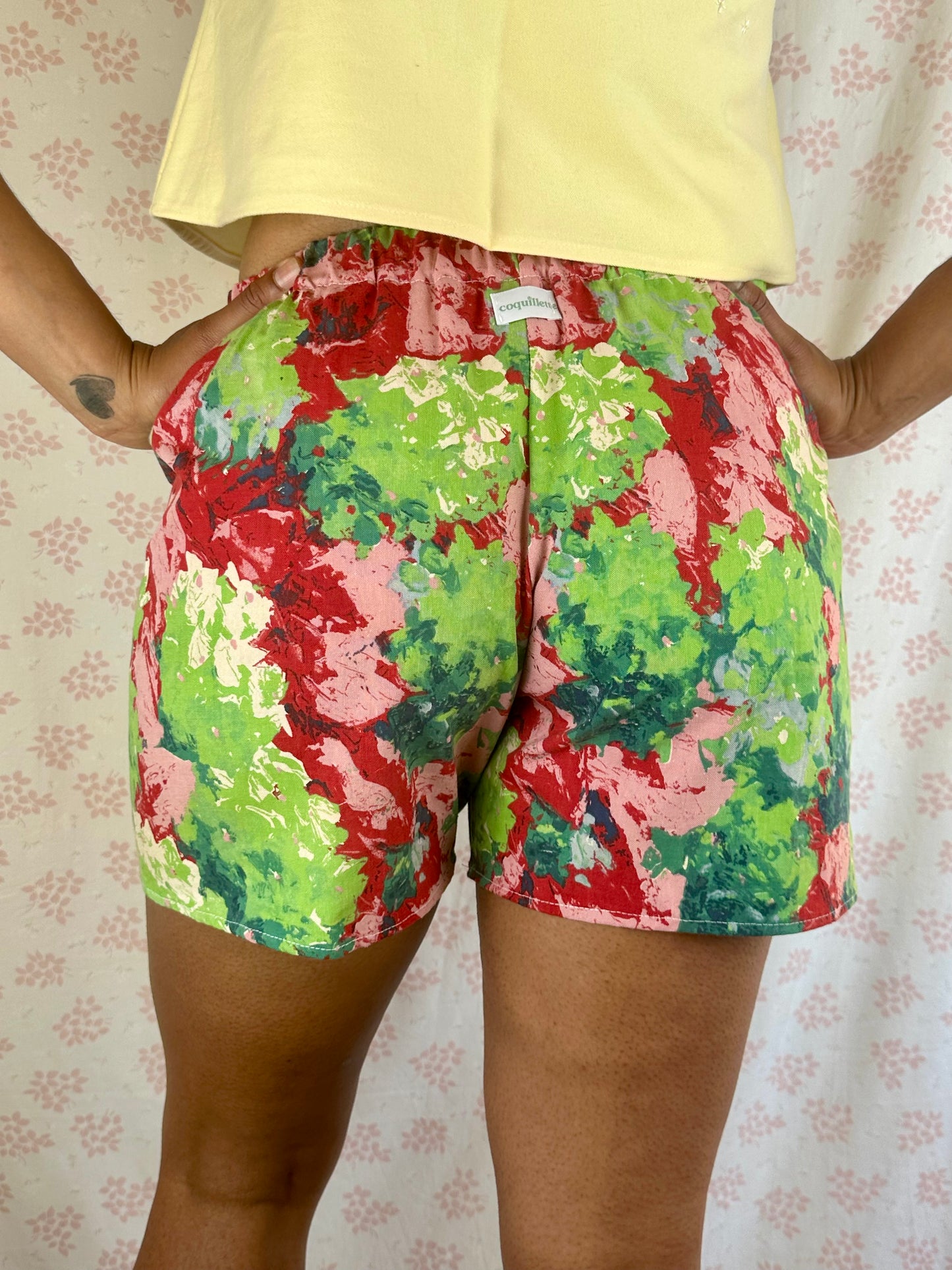 Short Motifs Abstrait
