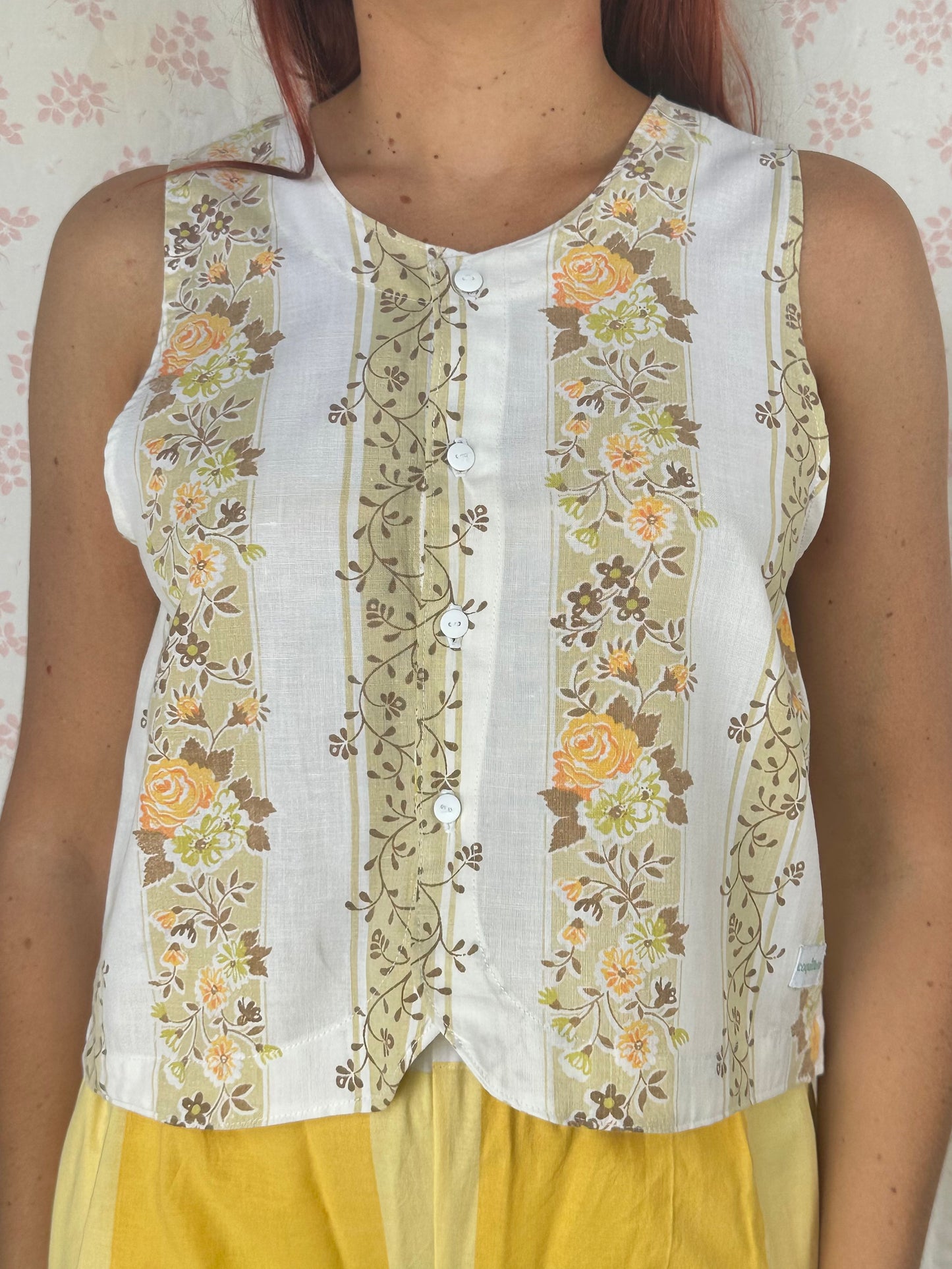 Haut Bouton Blanc Fleurs
