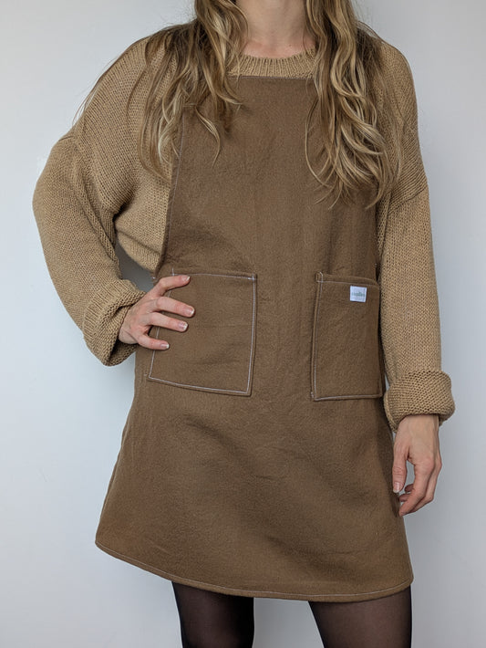 Robe Tablier Marron T34